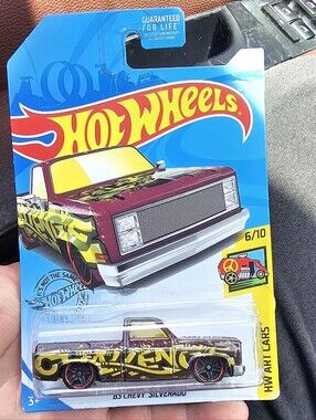 Hot Wheels 83 Chevy Silverado